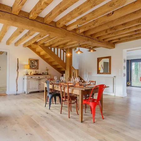 Дом отдыха Le Bois Fleuri - 7500 M² De Jardin *