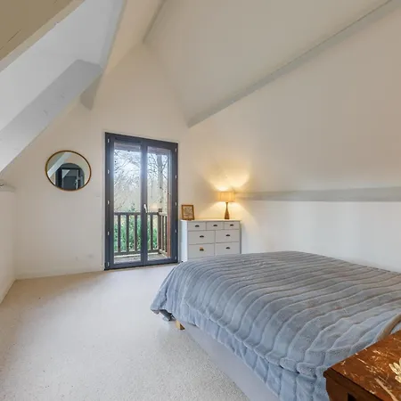 Holiday home Le Bois Fleuri - 7500 M² De Jardin La Couture-Boussey