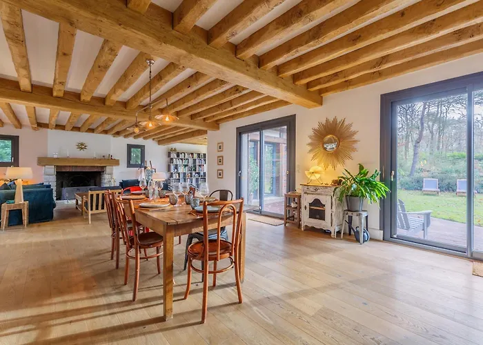 Holiday home Le Bois Fleuri - 7500 M² De Jardin