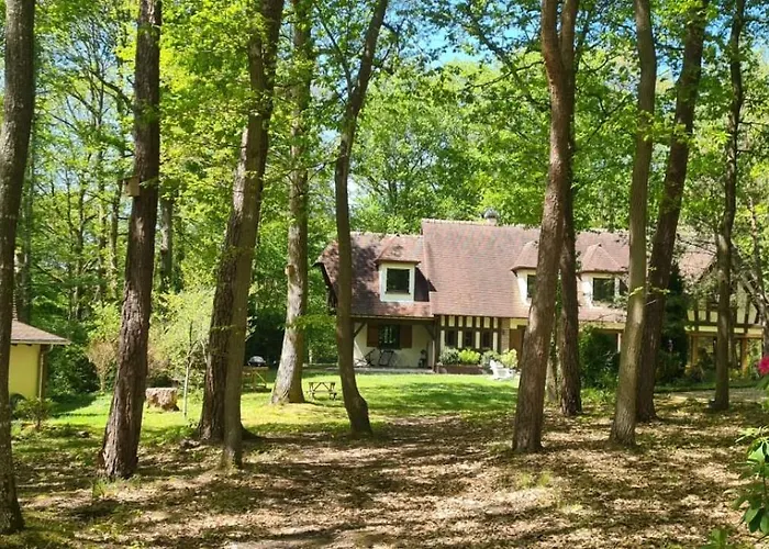 Le Bois Fleuri - 7500 M² De Jardin La Couture-Boussey